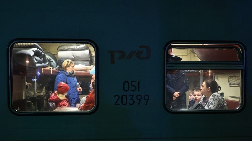Годовалый ребенок скончался в поезде по пути из Петербурга в Ярославль