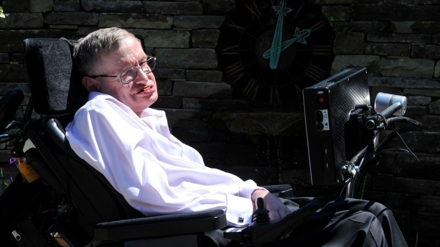 Болезнь Стивена Хокинга: что такое амиотрофический склероз и как от него спастись