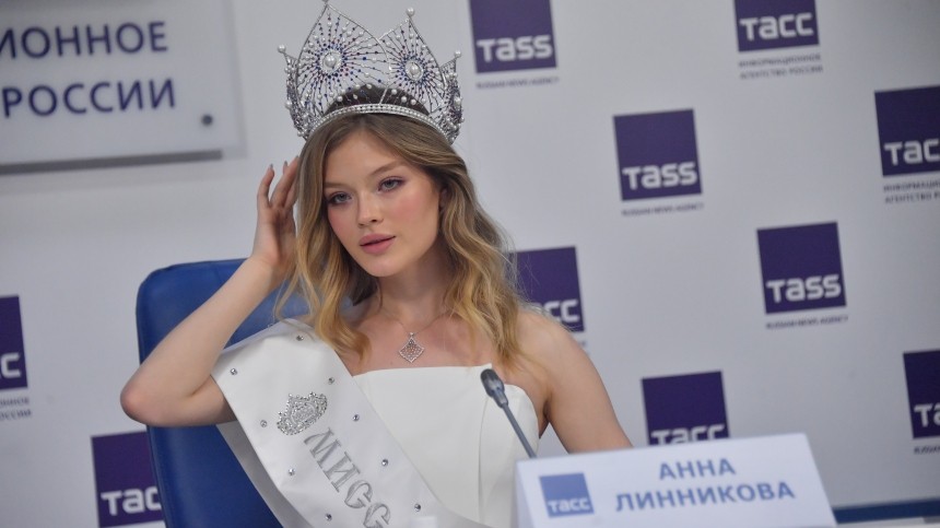 «Мы абсолютно чокнулись»: журналист из США сравнил стандарты красоты в России и Штатах