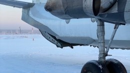 «Шапки сдуло»: пассажир о ситуации на борту летевшего с открытой дверью Ан-26