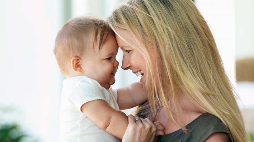 Психолог о связи женщины и ребенка: «Материнского инстинкта не существует»