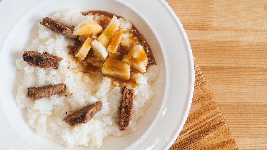 Почему рисовая каша — блюдо номер один при пищевом отравлении