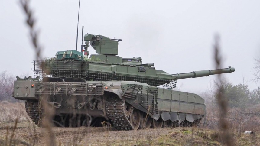 Российские войска задействовали в спецоперации на Украине новейший танк Т-90М