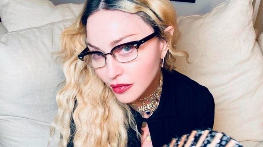 Мэр французского города обвинила певицу Мадонну в скупке краденного