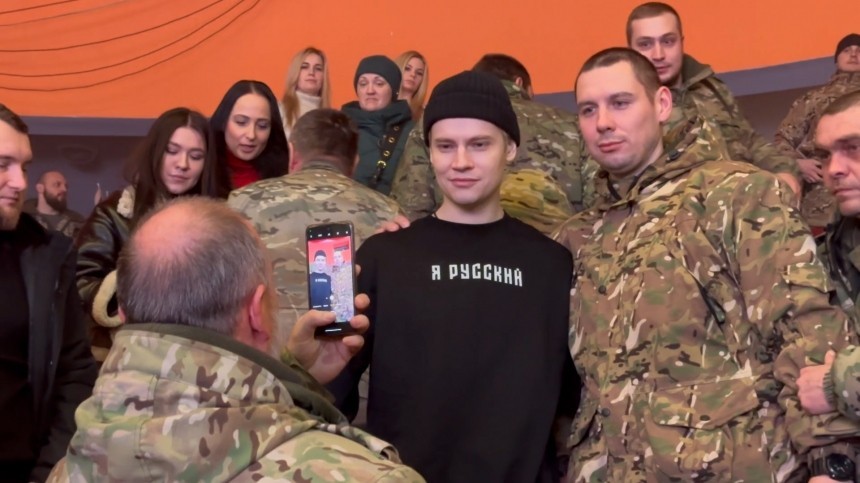 SHAMAN о встрече с бойцами Донбасса: «Военные всегда смотрят прямо в глаза»