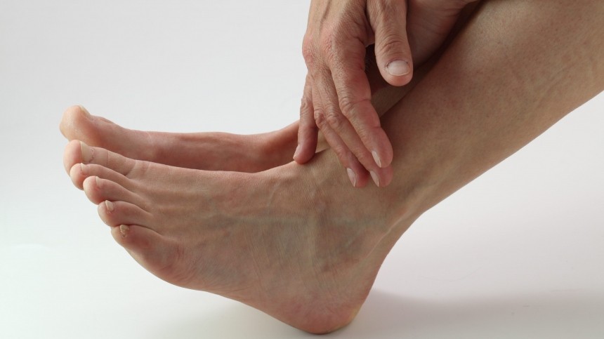 Билет в инвалидность: признаки высокого холестерина на пальцах ног, предвещающие ампутацию