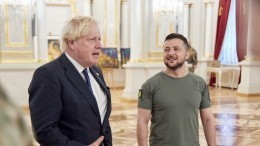 Зеленский лично встретил Джонсона и назвал его «настоящим другом» Украины