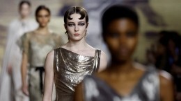 Звериный переполох: в Париже открылась неделя моды