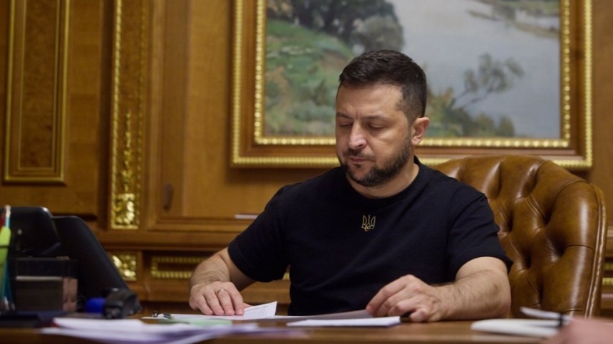 Чистки продолжаются: Зеленский отправил в отставку глав нескольких областей