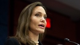 Финансовые трудности? Почему Анджелина Джоли закрыла свой фонд поддержки женщин