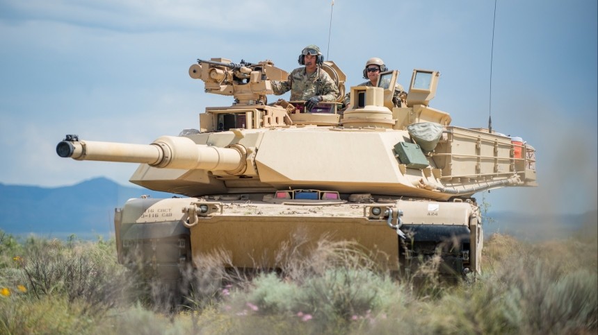 «Кусок железного гроба»: почему США не поставляют Украине танки Abrams