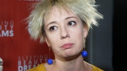 «Уже рыдает днями и ночами»: Сенчукова рассказала о переживаниях Хаматовой