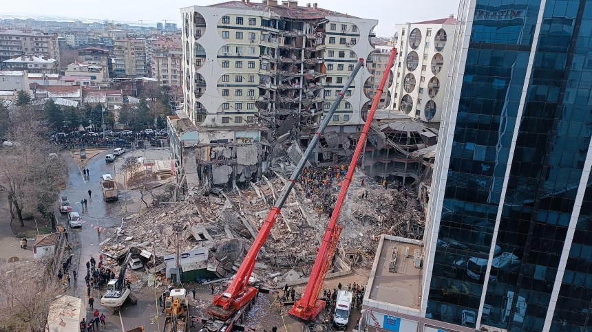 Эдроган сообщил точное число погибших из-за разрушительного землетрясения в Турции