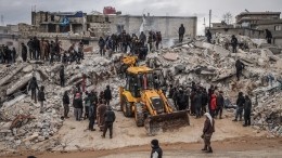 Люди в панике: жуткие кадры последствий землетрясения в Турции
