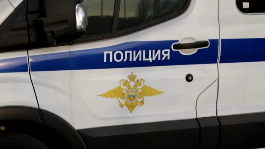В Петербурге мужчина выбросил обожженное тело соседки на лестничную клетку