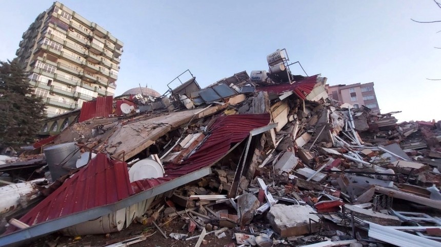 После землетрясения в Турции семья из России оказалась под завалами