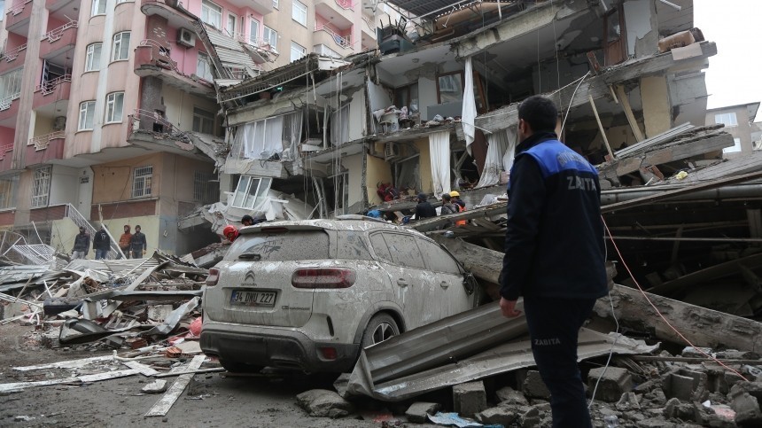 В центре Турции зафиксировали два новых землетрясения магнитудой 4,6 и 3,1