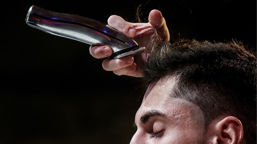 Сам себе парикмахер: как выбрать качественную машинку для стрижки волос