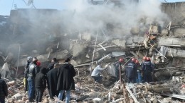 Истории потерь и спасения: как людей находят под завалами после землетрясения в Турции
