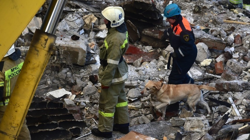 Число погибших от взрыва газа в жилом доме в Новосибирске увеличилось до восьми