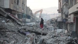 Число жертв землетрясения в Турции достигло почти двадцати тысяч человек