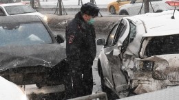 Авария в Приморье: две машины столкнулись «лоб в лоб»