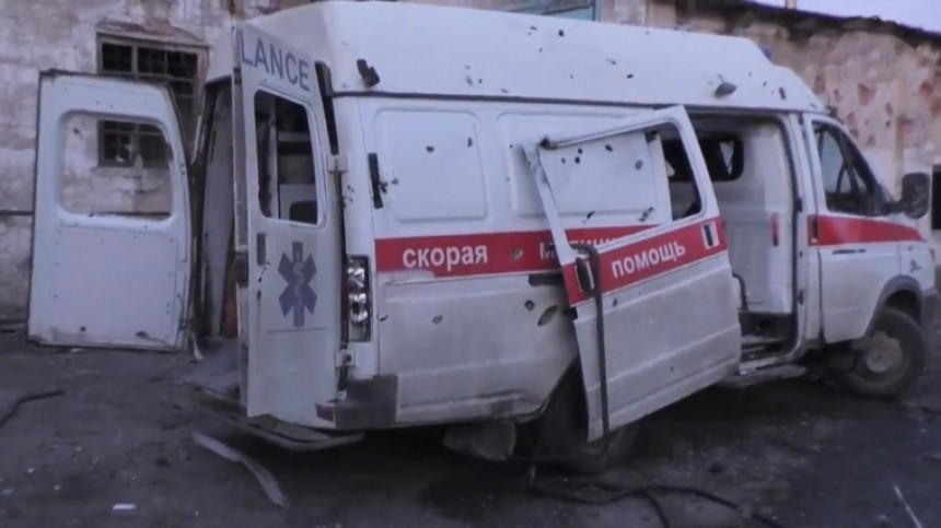 В Петровском районе Донецка ВСУ цинично обстреляли бригаду скорой помощи