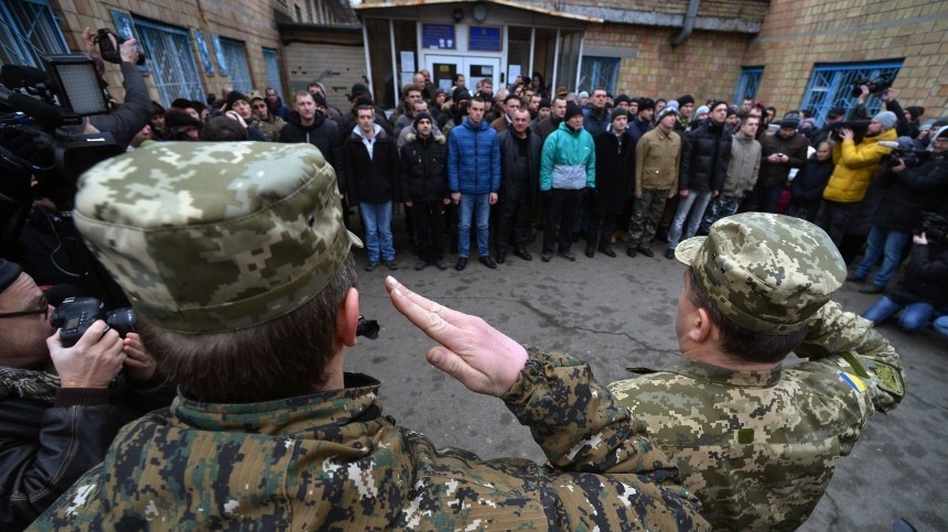 Украинских военкомов отправили на передовую за срыв плана мобилизации