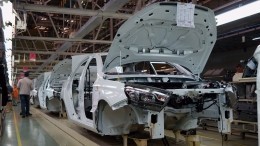 «АвтоВАЗ» возобновил производство Lada Vesta NG на заводе в Тольятти