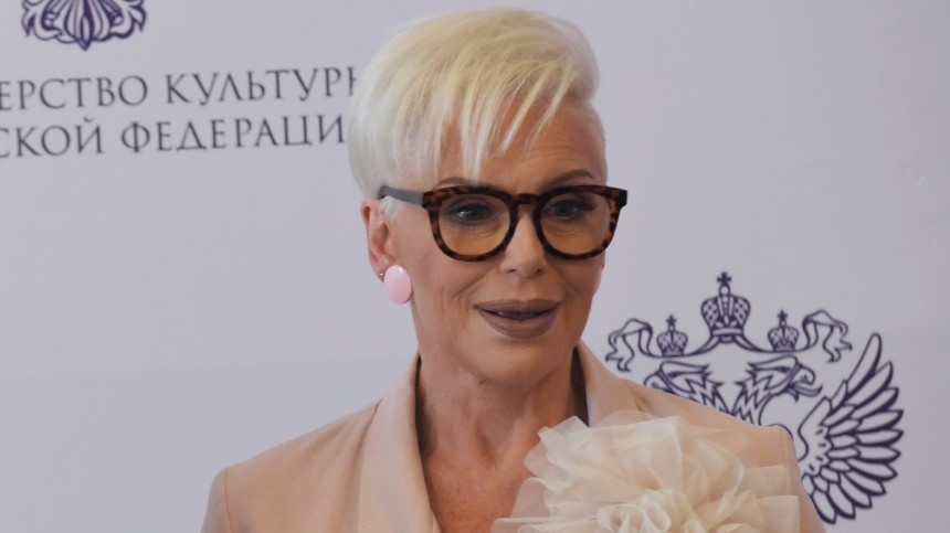 Ирина Понаровская призналась в любви к России и своему зрителю: «Не могу уехать»