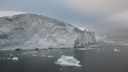 «Второго „Титаника“ нет»: синоптик оценил угрозу для Земли от айсбергов из Антарктиды