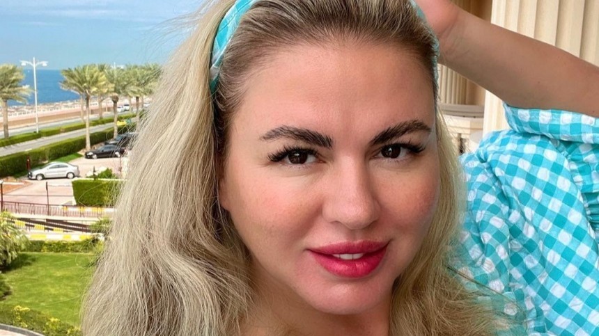Похудевшая Семенович похвасталась фигурой в открытом купальнике: уже не в России