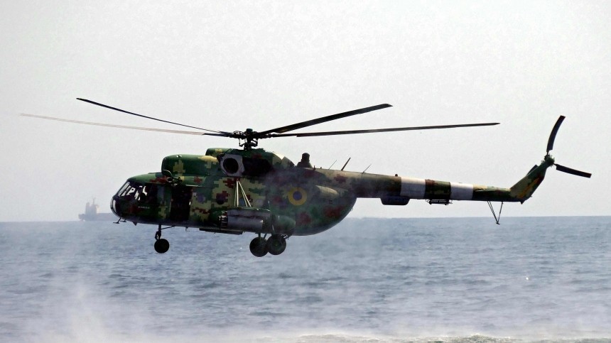 ВС РФ сбили украинский вертолет Ми-8 в Харьковской области