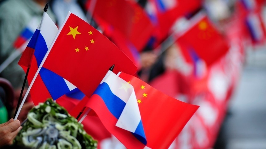 «Придерживаемся концепции вечной дружбы»: Си Цзиньпин об отношениях Китая и РФ