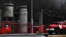 «Стекла начали вылетать»: очевидцы рассказали о пожаре на складе в Екатеринбурге