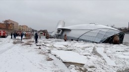 «Серебряный кит» пошел ко дну: подробности затопления плавучего ресторана в Петербурге