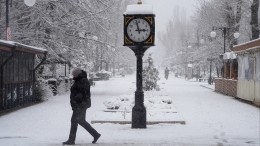 Шутки природы: Луганск и Донецк замело снегом перед 1 апреля