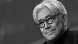 Умер оскароносный японский композитор Рюити Сакамото