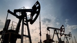Цены на нефть резко подскочили после решения о сокращении ее добычи