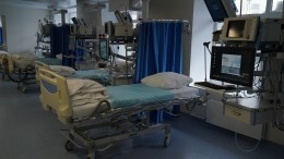 Агрессивный пациент напал на врачей в Подмосковье — видео
