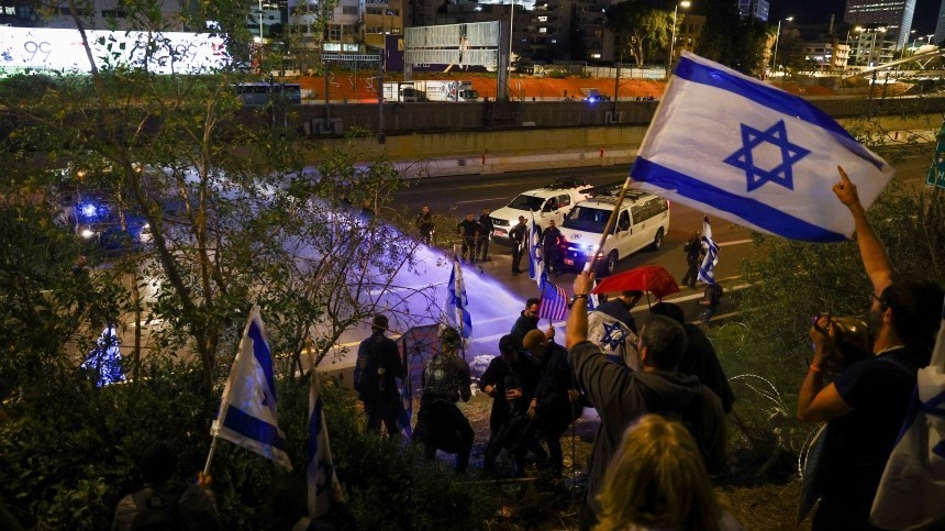 Один человек погиб и шестеро ранены в результате теракта в Тель-Авиве
