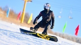 Поворот не туда: сноубордиста эвакуировали на вертолете с горы в Сочи