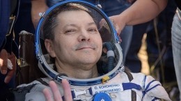 «Ложитесь поудобнее»: космонавт Кононенко показал подготовку к полету на МКС