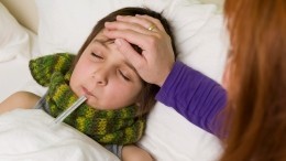 Педиатр назвала первые неочевидные признаки менингита у детей