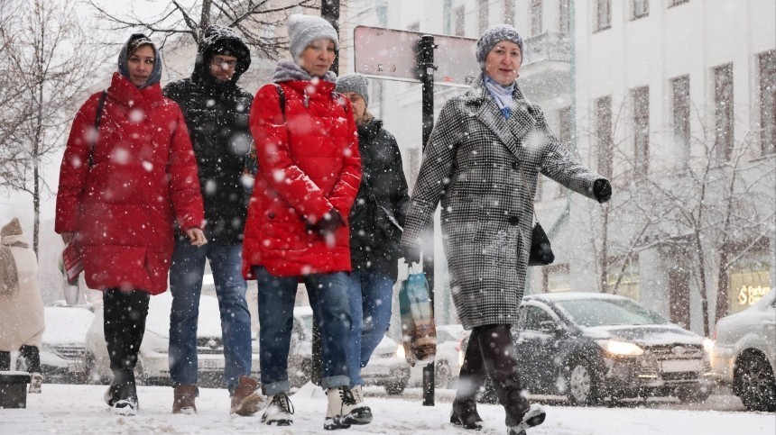 Ледяной антициклон обрушился на Красноярск, укутав город толстым слоем снега