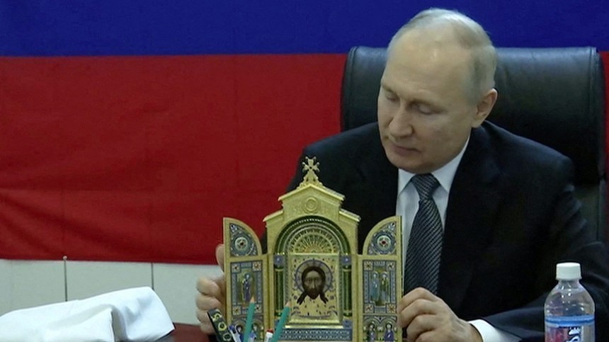 Символический подарок: в чем особенность переданной Путиным бойцам СВО иконы