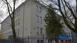В Варшаве сообщили о возобновлении работы русской школы при посольстве