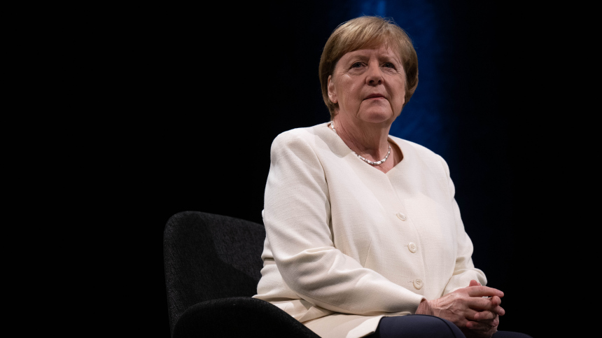 Меркель призвала не «сужать кругозор» в вопросе переговоров России и Украины