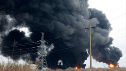 Глава Кубани опроверг сообщения об эвакуации при пожаре на нефтебазе
