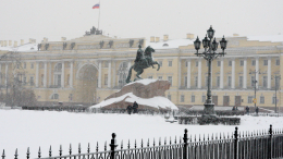 Жителей Москвы и Петербурга ждут морозные и снежные выходные